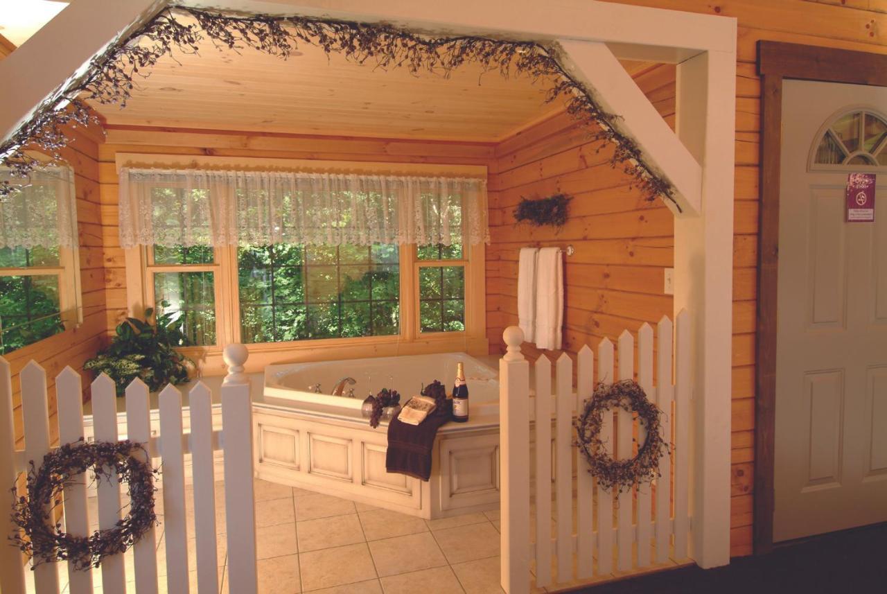 Wild Rose Cabin By Amish Country Lodging Millersburg Zewnętrze zdjęcie